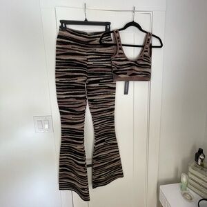 Manière de Voir- Tiger Knitted Matching Set size small